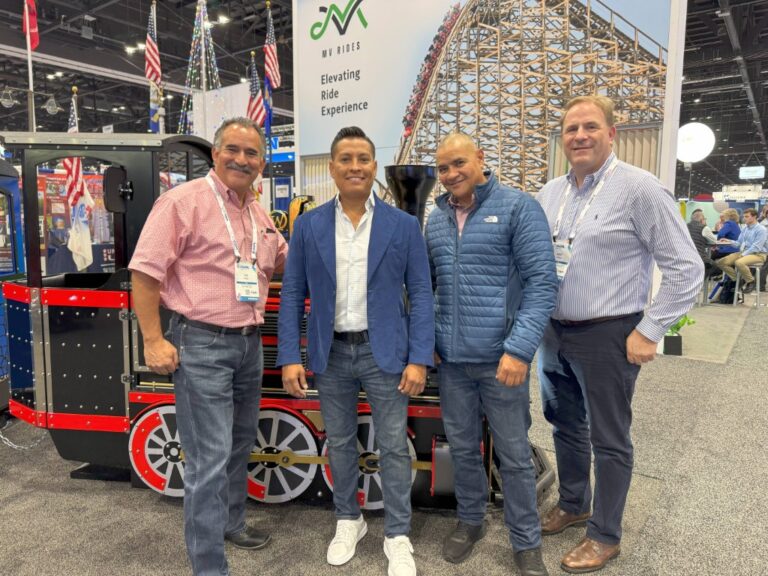 Attraction industry professionals meeting Wattman team during IAAPA event