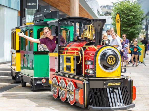 Trackless train for shopping centers in The Lexicon Bracknell